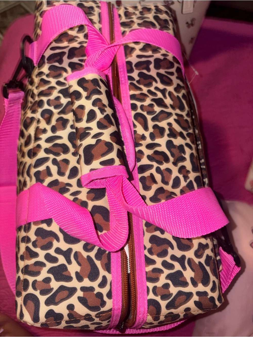 Buc-ees Leopard Print Cooler Bag with Hot Pink Accents - Picture 6 of 6